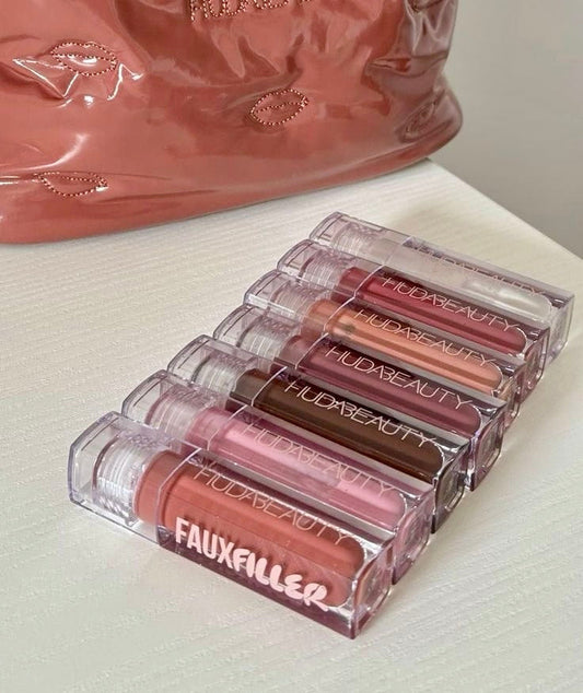HUDA BEAUTY Faux filler Gloss de alto brillo